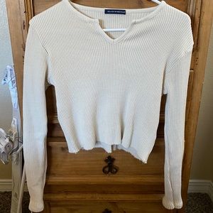 Brandy Melville cropped sweater